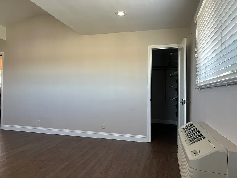 1515 N Milpitas Blvd — Photo 12