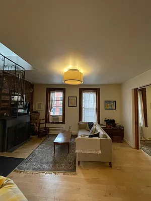 Rented by Compass | media 23