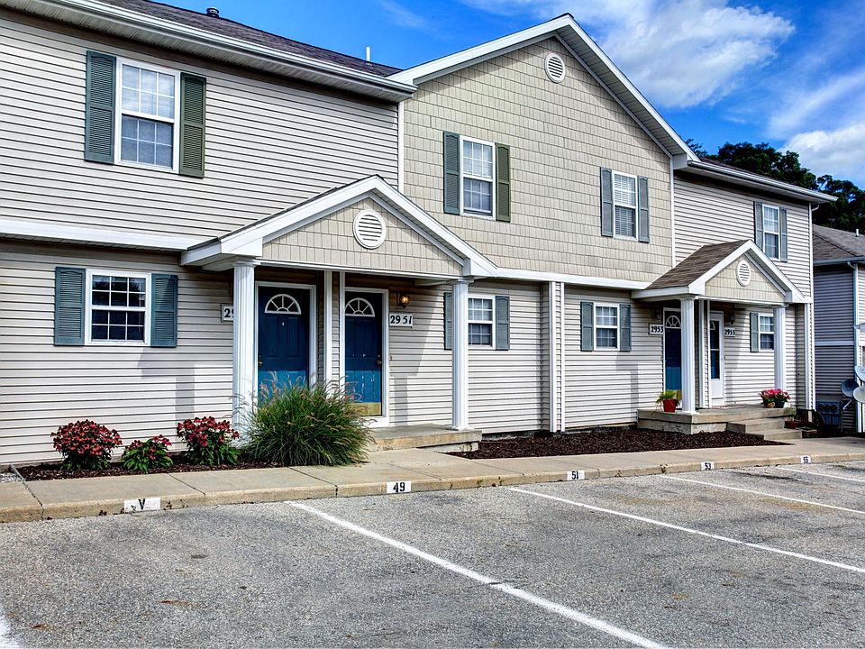 1st image of 2941 Highbrook Cir
