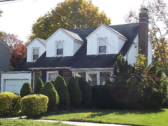 3rd image of 648 Joy Blvd