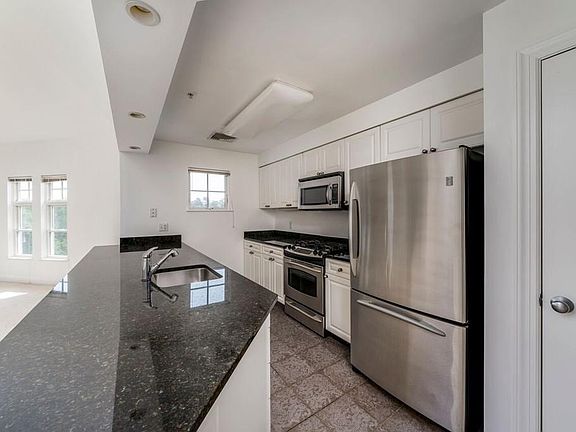 4th image of 501 Commerce Dr Unit 4313