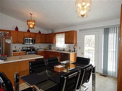 4th image of 10925 S County Road 550 E