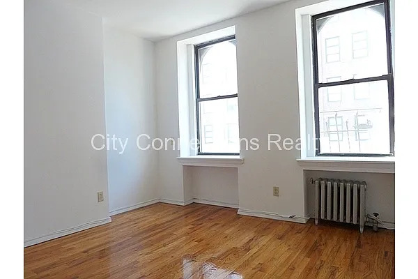 Rented by City Connections Realty | media 20