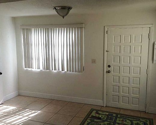 3rd image of 348 Minola Dr