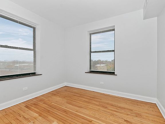 5th image of 7215 S Yates Blvd APT 4A