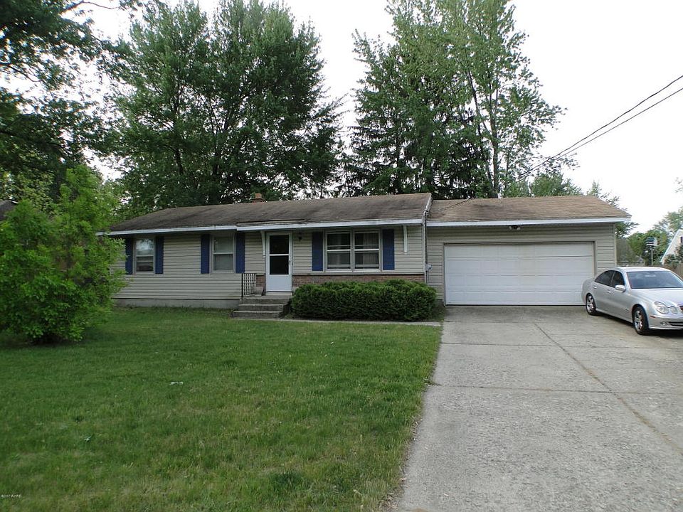 1st image of 1070 Brinks St SE