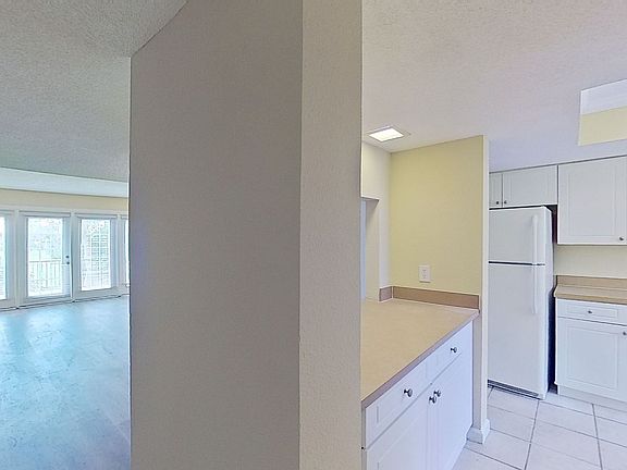 4th image of 6616 La Mirada Dr E Unit 8