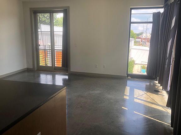 4th image of 1247 Martin St APT 201