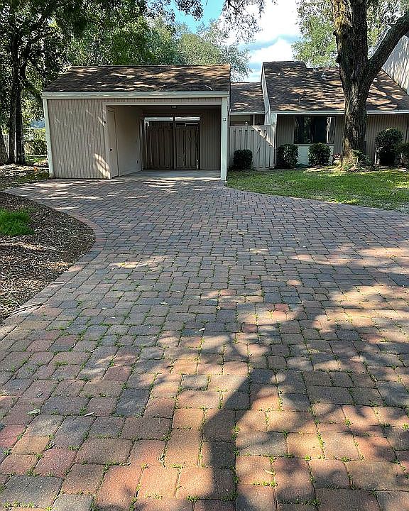 1st image of 800 Bay Dr APT 12