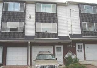 1st image of 66 Avon Ln
