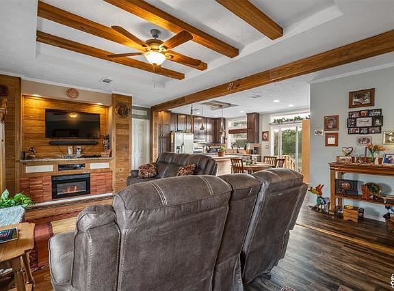 5th image of 4321 County Road 136