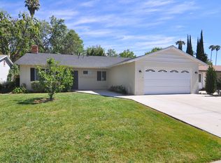 23915 Kittridge St, West Hills, CA 91307
