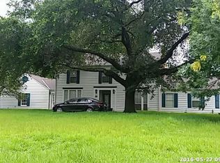 1400 N Thompson St, Conroe, TX 77301
