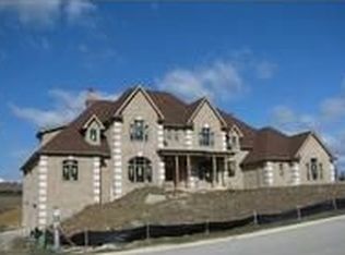 1428 Hemlock Dr, North Huntingdon, PA 15642