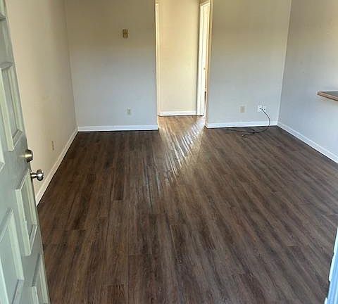 4th image of 4434 49th St APT 12