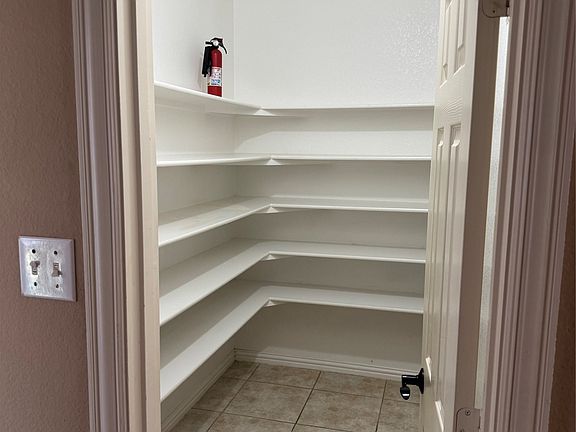3rd image of 3013 Brookvale Dr