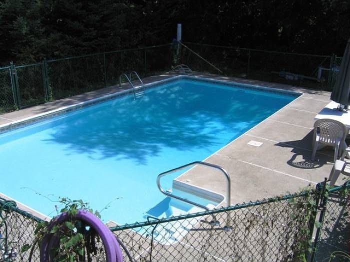 inground pool