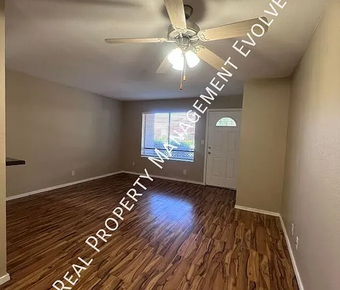 14203 N 19th Ave #1006 — Photo 4