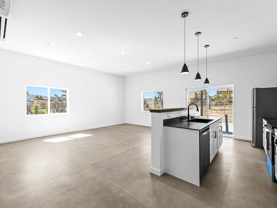 58843 Los Coyotes Dr #1