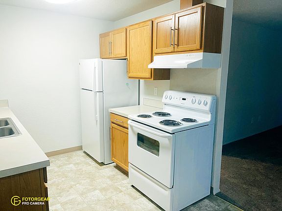 3rd image of 10211 47th Ave SW #H