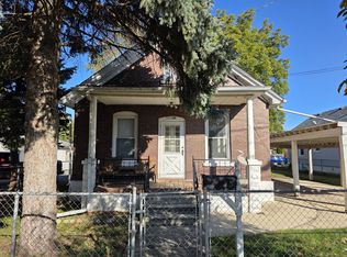 725 Chase Ave, Joliet, IL 60432