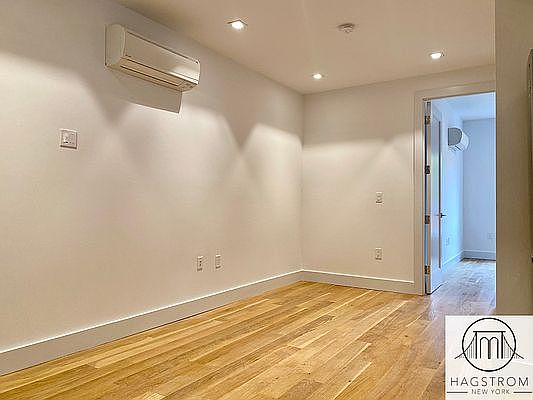 5th image of 223 E 96th St #6C