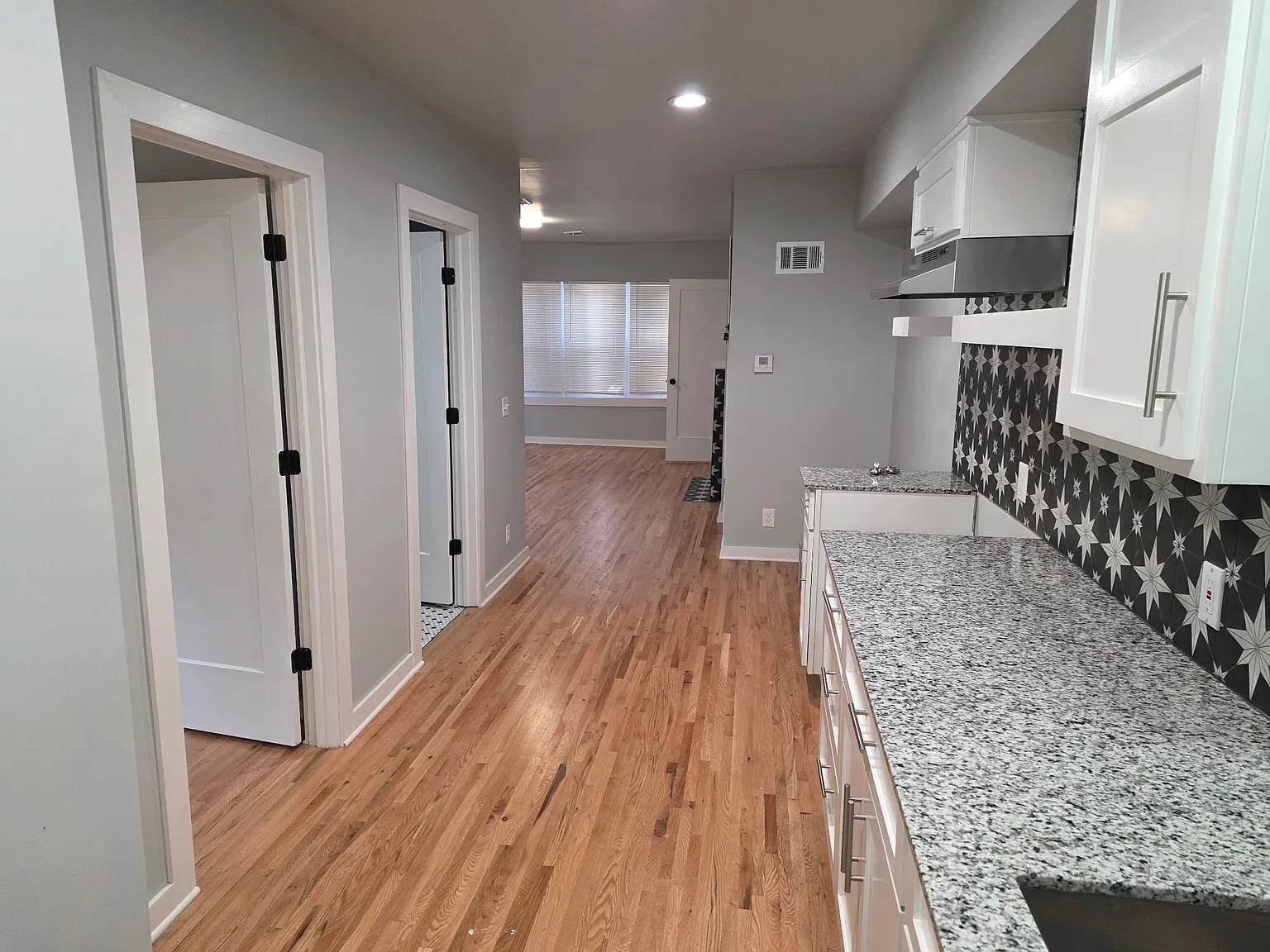 1 bed, $875 — Photo 4