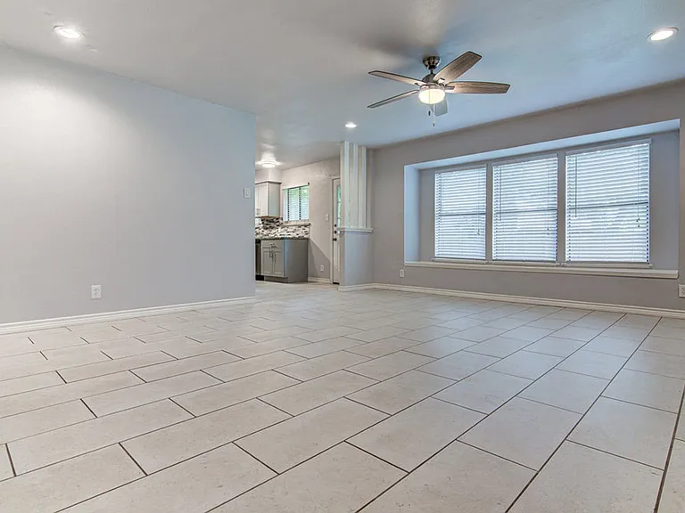 12111 Missel Thrush Ct — Photo 6