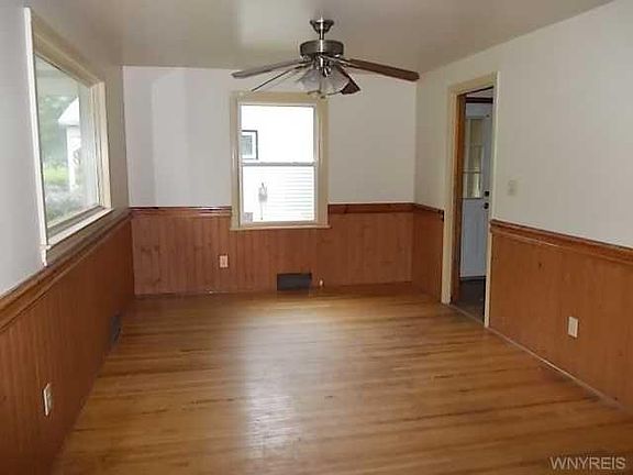 3rd image of 190 Euclid Ave