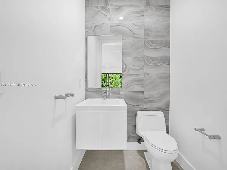8871 SW 28th St — Photo 17