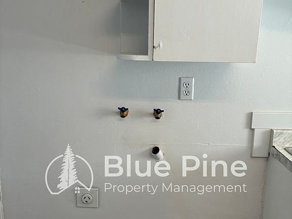 3rd image of 3372 E Iona Rd Unit 1