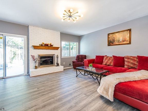 5th image of 25 Chelsea Way