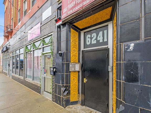 3rd image of 6237 S Kedzie Ave #208