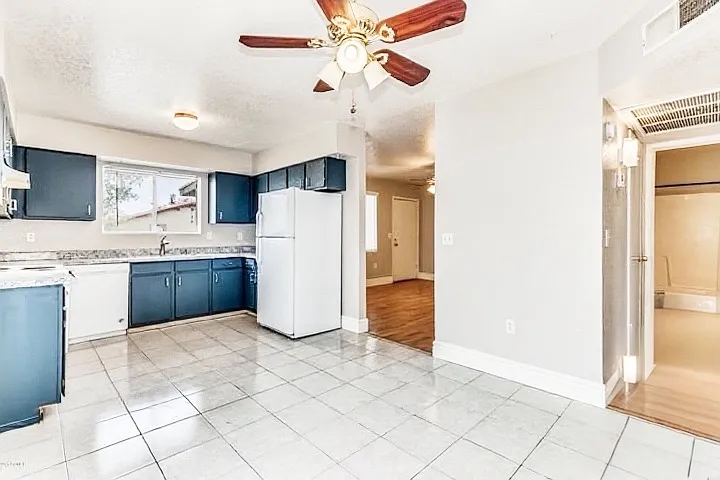 2 bed, 875 sqft, $1,195 — Photo 4