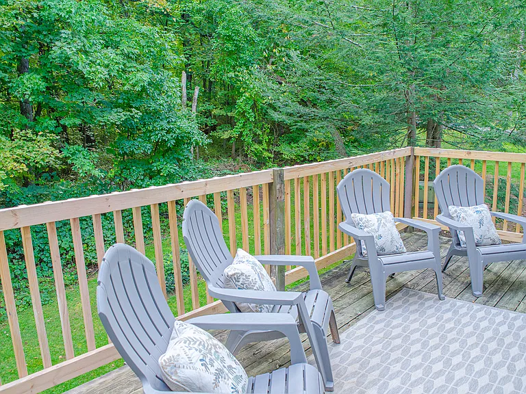 Woodland Country Apartments — Photo 11