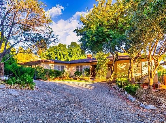 5th image of 2534 Rockdell St