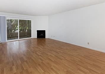 3rd image of 377 Mandarin Dr APT 213