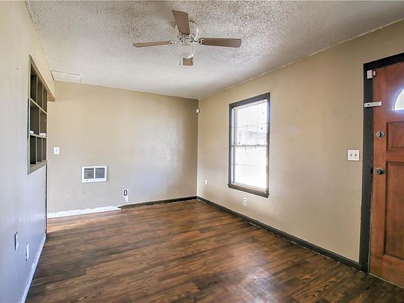 4th image of 4416 SE 37th St