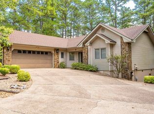 8 Lopez Cir, Hot Springs Village, AR 71909