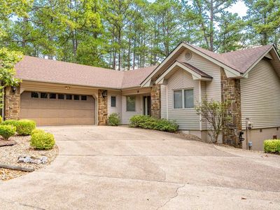8 Lopez Cir, Hot Springs Village, AR, 71909