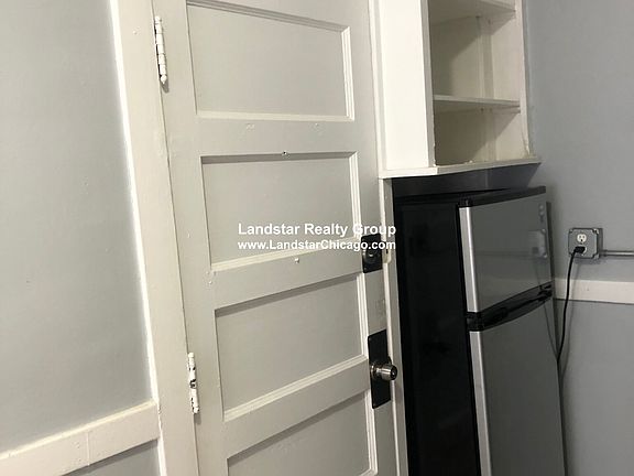 3rd image of 3261 W Wrightwood Ave APT 3M