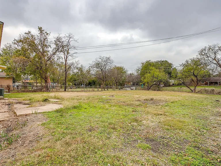 4315 Mackey Dr — Photo 19