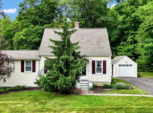 720 Bow Ln, Middletown, CT 06457