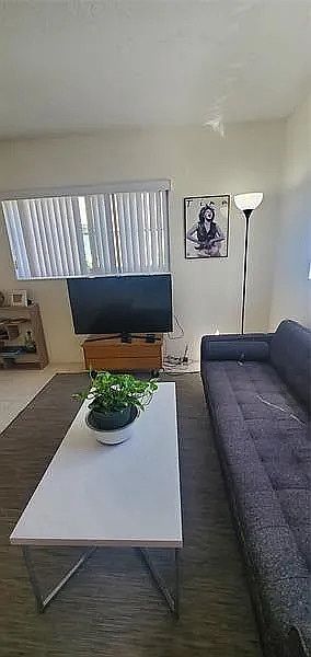 1st image of 2111 NE 42nd Ct APT 1-100