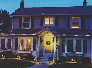 174 Hopkins Pl, Longmeadow, MA 01106