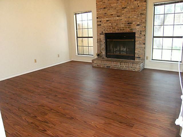 1st image of 308 Benjamin St