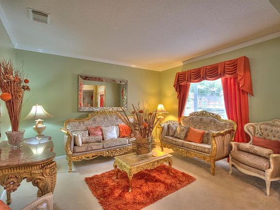 4th image of 9205 Sunbonnet Dr