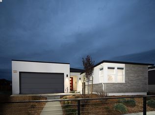 2017 Flapjack Way, Santa Rosa, CA 95407