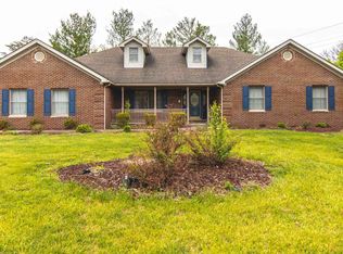 611 Richmond Rd N, Berea, KY 40403