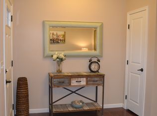 9592 Misty Creek Dr, Centerville, OH 45458